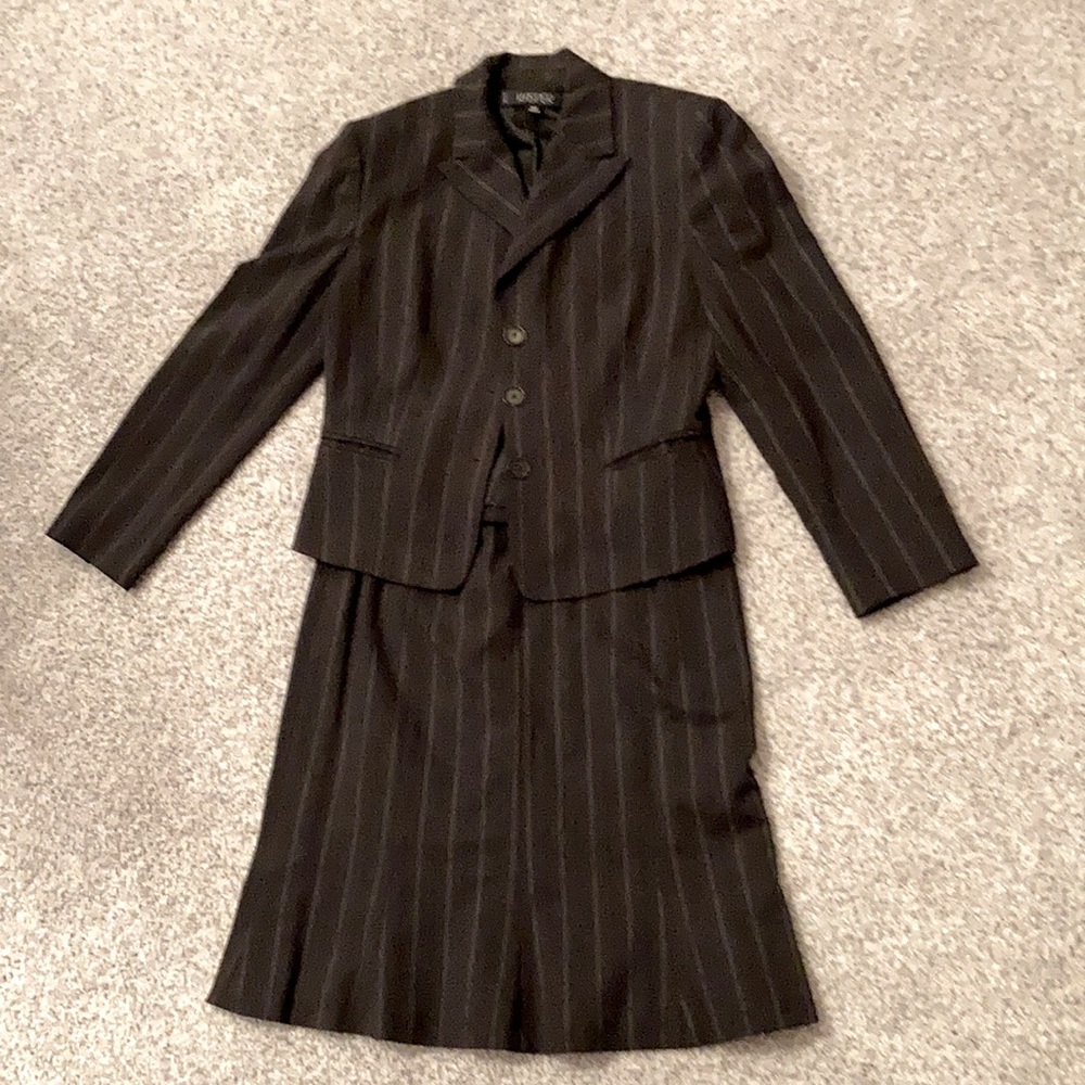 Kasper Skirt Suit